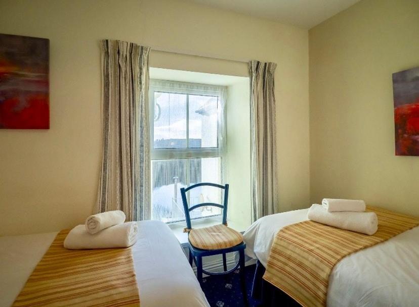 White Heather House Clifden Town Square Экстерьер фото