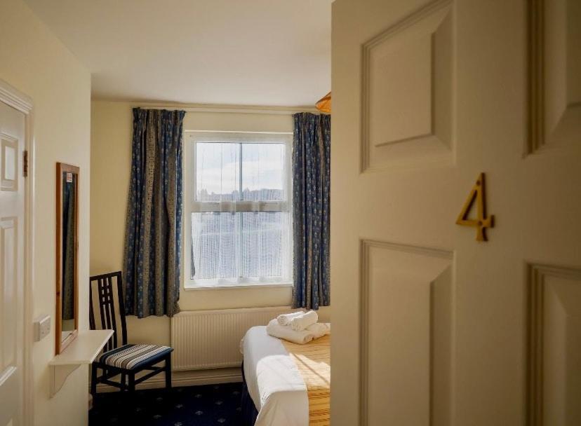White Heather House Clifden Town Square Экстерьер фото