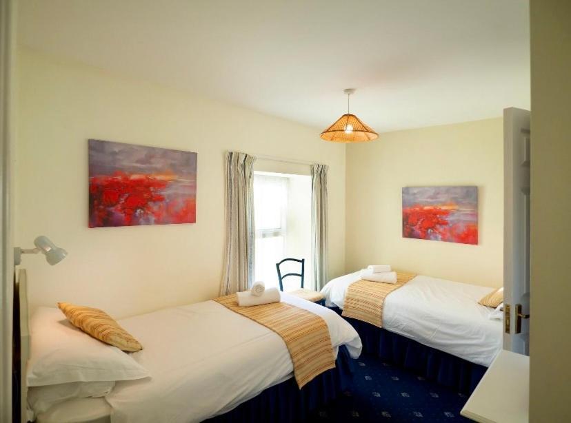White Heather House Clifden Town Square Экстерьер фото