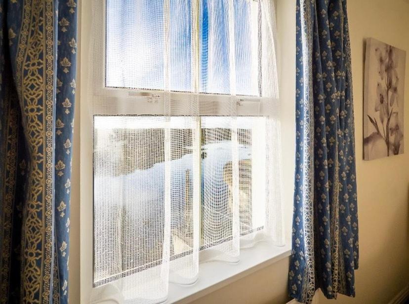 White Heather House Clifden Town Square Экстерьер фото